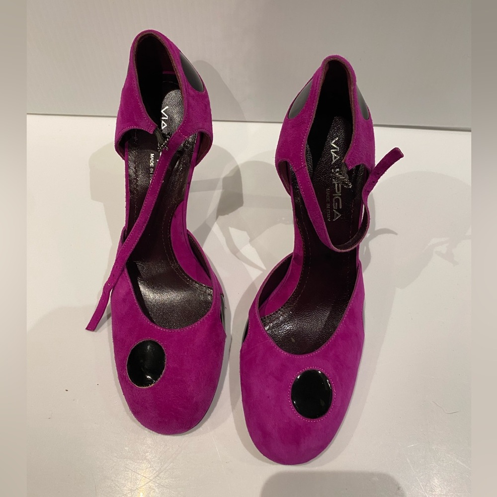 Via Spiga pink suede heels